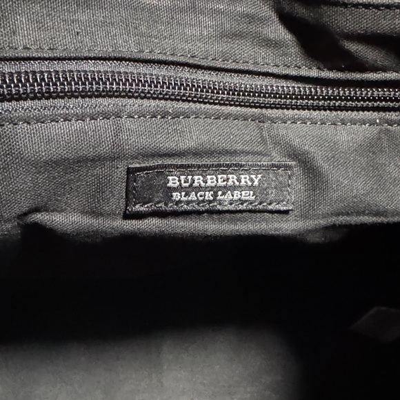 Pre-loved Burberry Nova Check Black Leather tote Bag -Black label - Picture 13 of 17